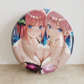 Nino & Ichika Nakano (Pyjama-Version) – Anime aufblasbares Rundkissen, Fan-Art-Edition