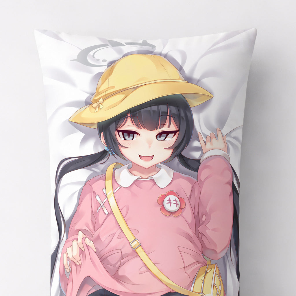 Kisaki Ryuuga (Gelber Hut Version) – AnimePillow Fan-Art Edition